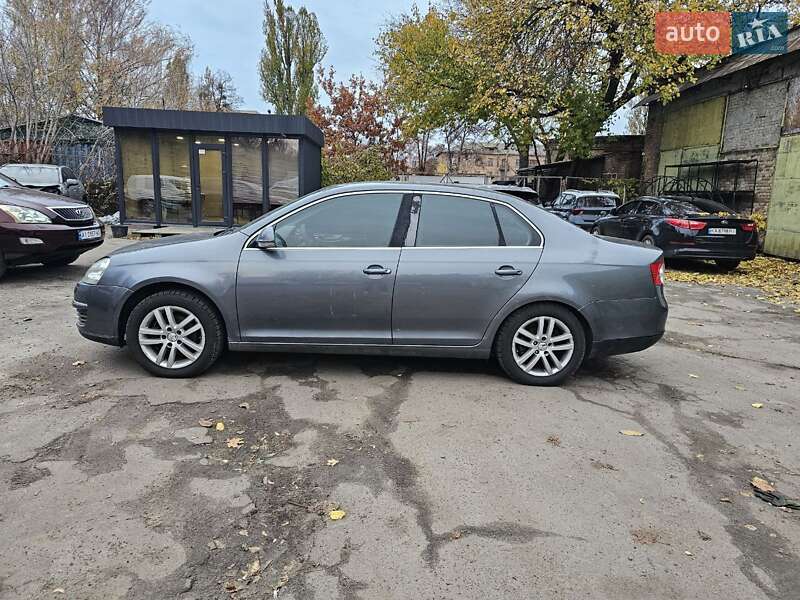 Седан Volkswagen Jetta 2007 в Киеве