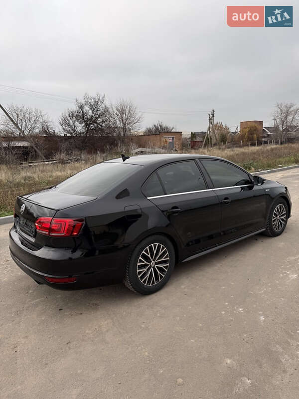 Седан Volkswagen Jetta 2014 в Днепре