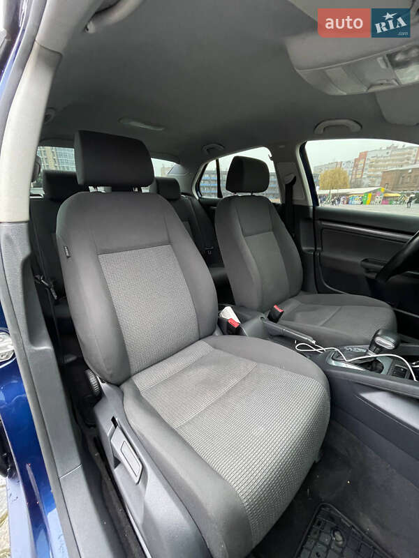 Седан Volkswagen Jetta 2006 в Кременчуці