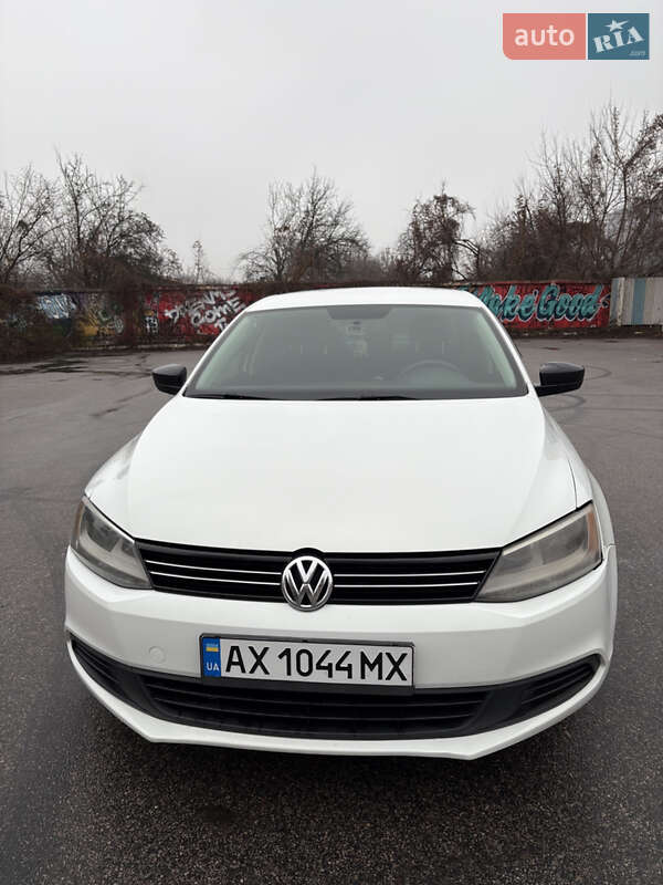 Седан Volkswagen Jetta 2014 в Харькове
