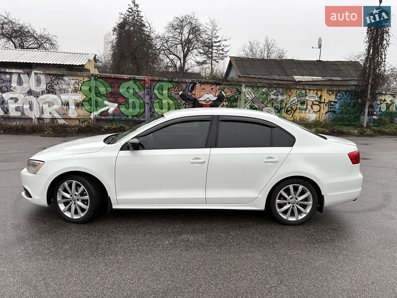 Седан Volkswagen Jetta 2014 в Харькове