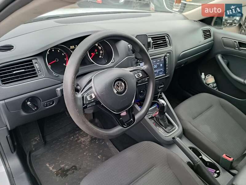 Седан Volkswagen Jetta 2015 в Харкові фото 15 Седан Volkswagen Jetta 2015 в Харкові