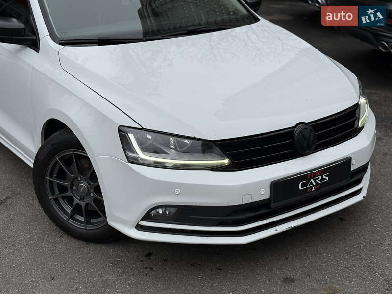 Седан Volkswagen Jetta 2015 в Киеве фото 8 Седан Volkswagen Jetta 2015 в Киеве