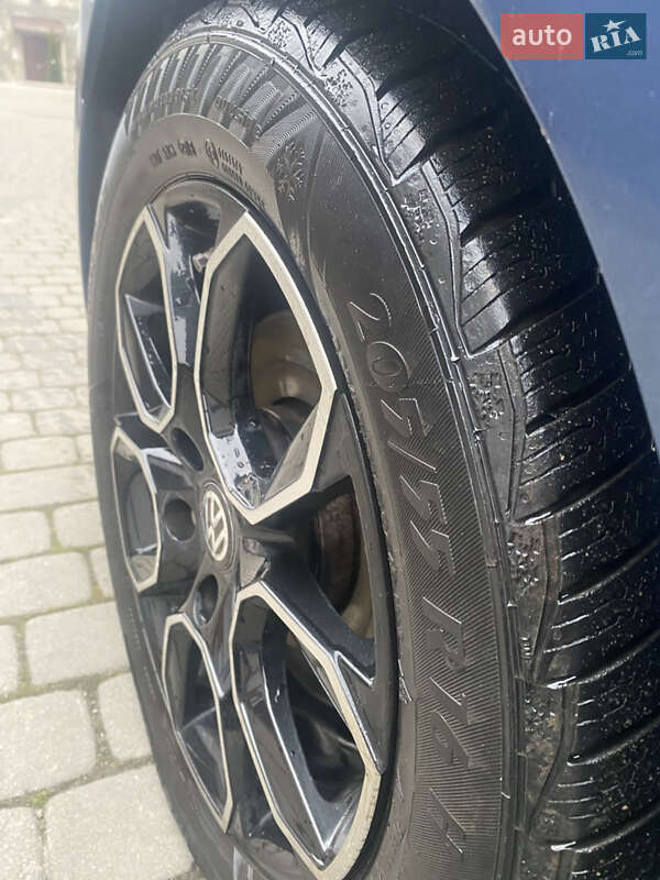 Седан Volkswagen Jetta 2015 в Городку