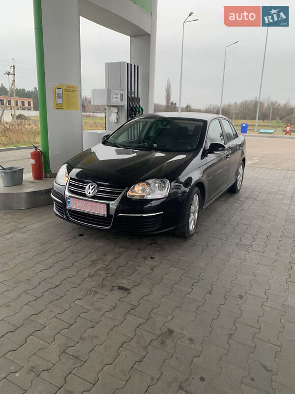Седан Volkswagen Jetta 2006 в Черкассах