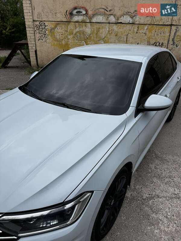 Седан Volkswagen Jetta 2018 в Кривому Розі