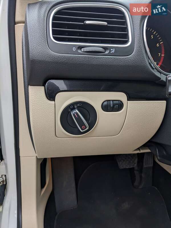 Универсал Volkswagen Jetta 2011 в Киеве фото 14 Универсал Volkswagen Jetta 2011 в Киеве