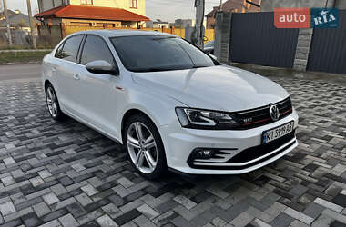 Седан Volkswagen Jetta 2012 в Києві
