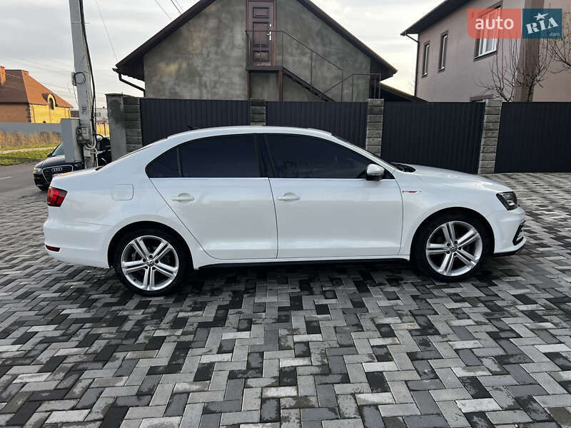 Седан Volkswagen Jetta 2012 в Киеве