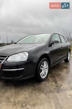 Седан Volkswagen Jetta 2006 в Дубровице