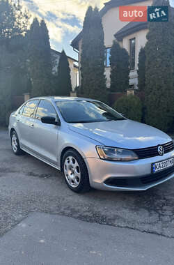 Седан Volkswagen Jetta 2013 в Броварах