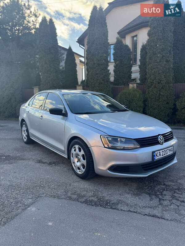 Volkswagen Jetta 2013