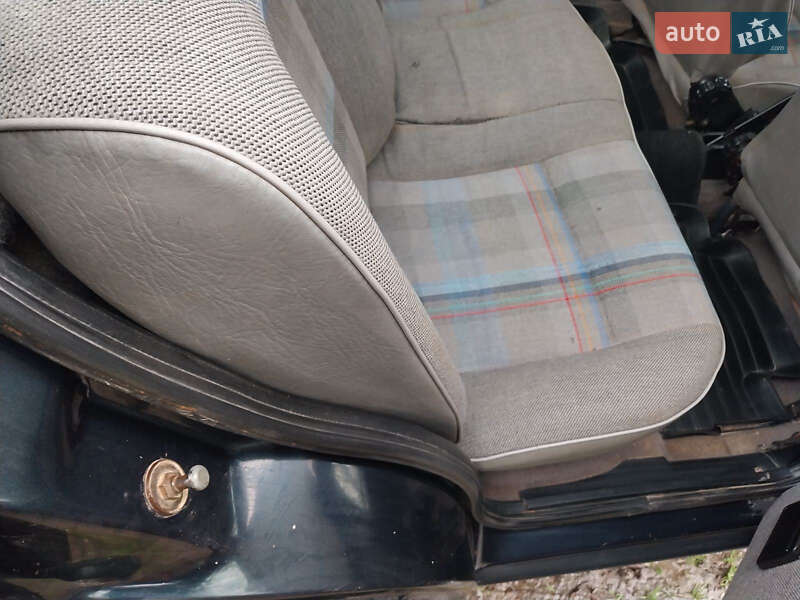 Седан Volkswagen Jetta 1989 в Черновцах