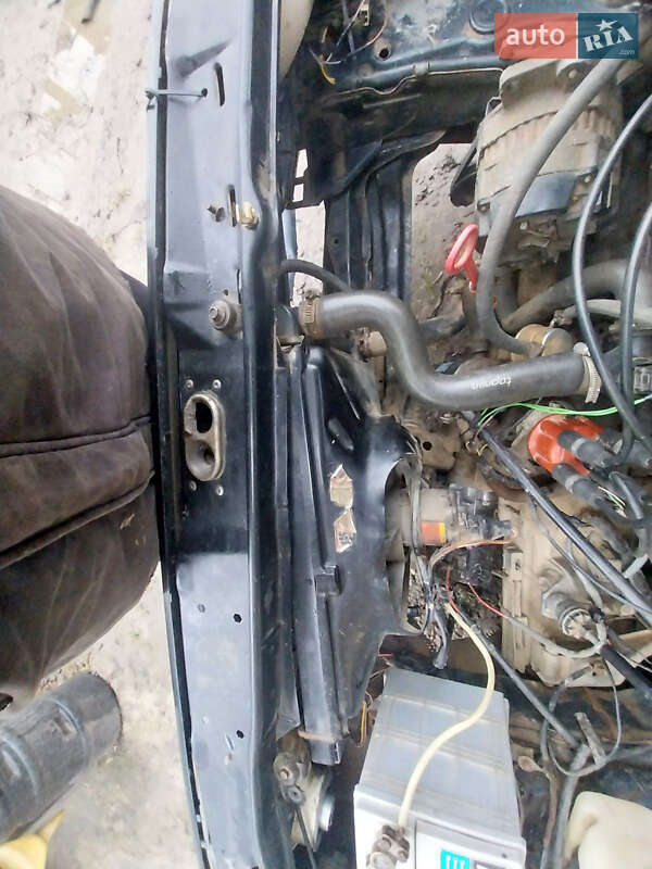 Седан Volkswagen Jetta 1989 в Черновцах