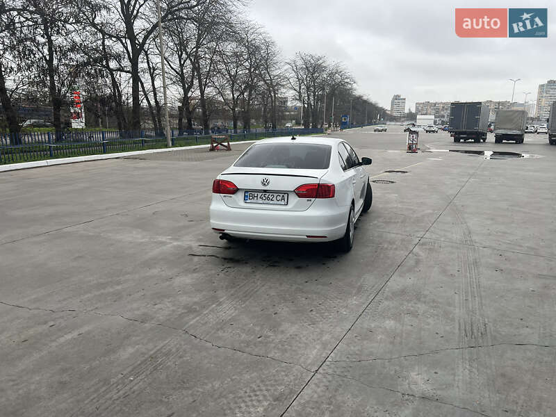 Седан Volkswagen Jetta 2014 в Одессе фото 9 Седан Volkswagen Jetta 2014 в Одессе