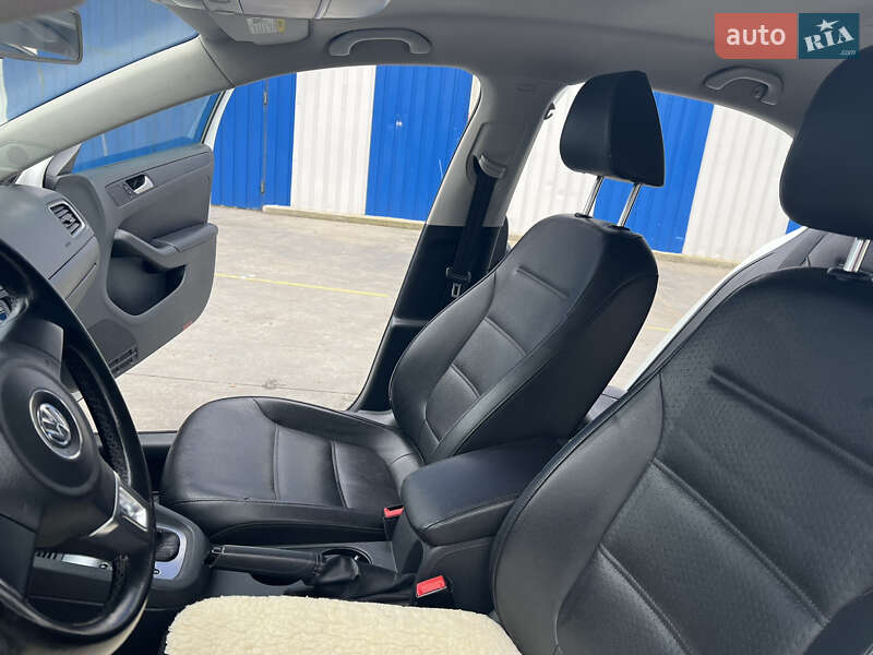 Седан Volkswagen Jetta 2014 в Одессе фото 14 Седан Volkswagen Jetta 2014 в Одессе