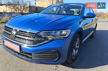 Седан Volkswagen Jetta 2023 в Львове