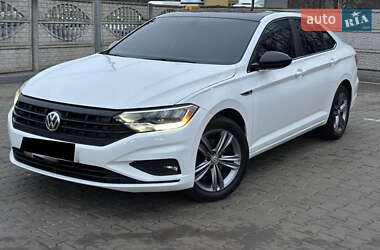 Седан Volkswagen Jetta 2021 в Авангарді