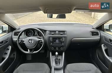 Седан Volkswagen Jetta 2016 в Одессе