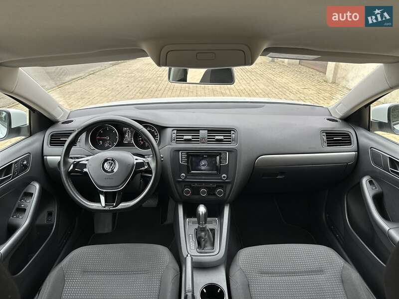 Седан Volkswagen Jetta 2016 в Одессе
