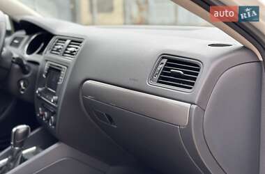 Седан Volkswagen Jetta 2016 в Одессе