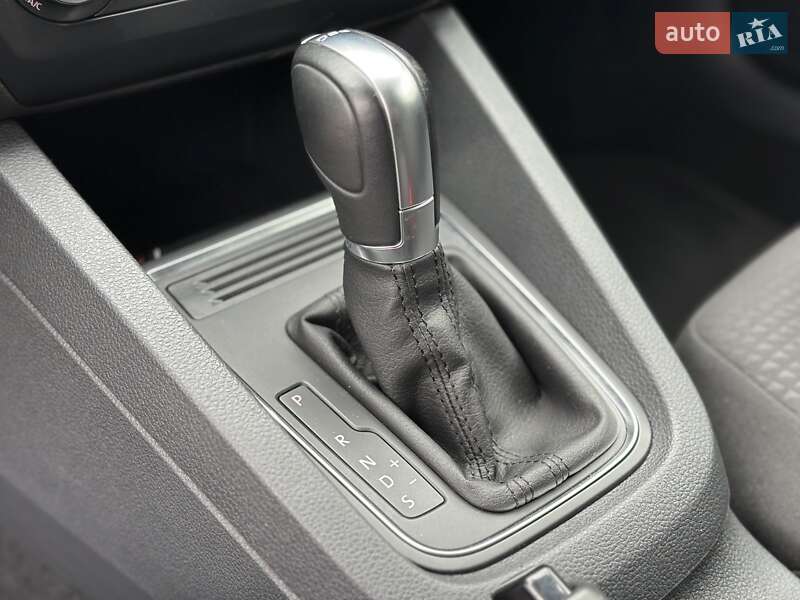 Седан Volkswagen Jetta 2016 в Одессе