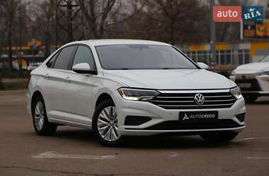 Седан Volkswagen Jetta 2018 в Киеве