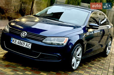 Седан Volkswagen Jetta 2014 в Дніпрі