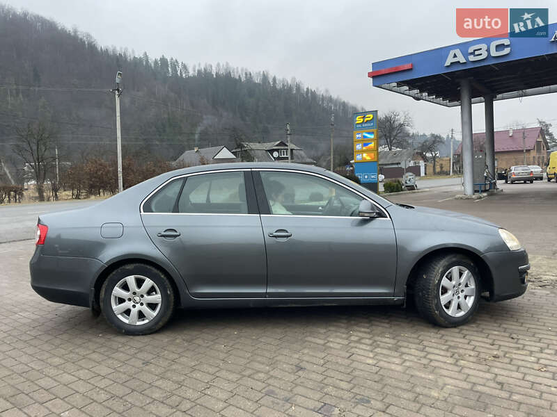 Седан Volkswagen Jetta 2006 в Косове