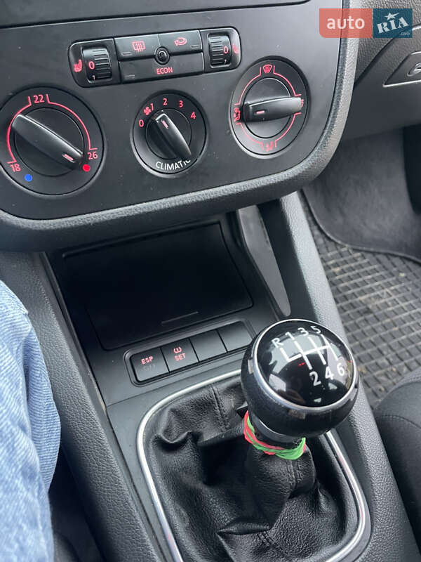 Седан Volkswagen Jetta 2006 в Косове