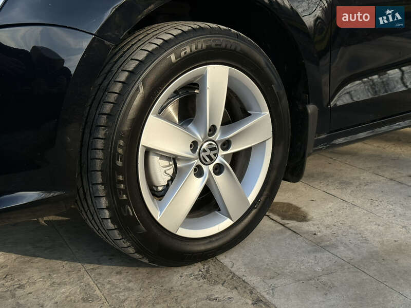 Седан Volkswagen Jetta 2016 в Івано-Франківську