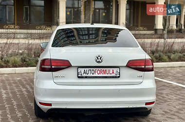 Седан Volkswagen Jetta 2016 в Киеве