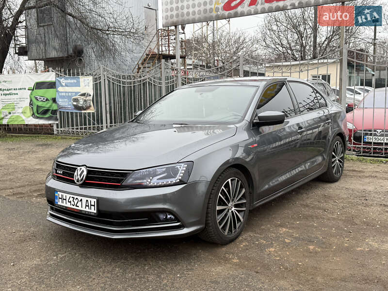 Седан Volkswagen Jetta 2016 в Одесі
