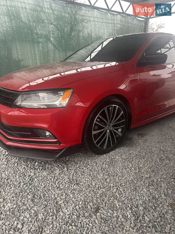 Седан Volkswagen Jetta 2016 в Днепре