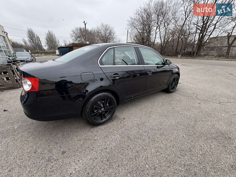 Седан Volkswagen Jetta 2008 в Запорожье