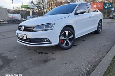 Седан Volkswagen Jetta 2015 в Вінниці