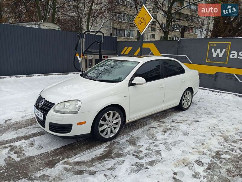 Седан Volkswagen Jetta 2009 в Харкові