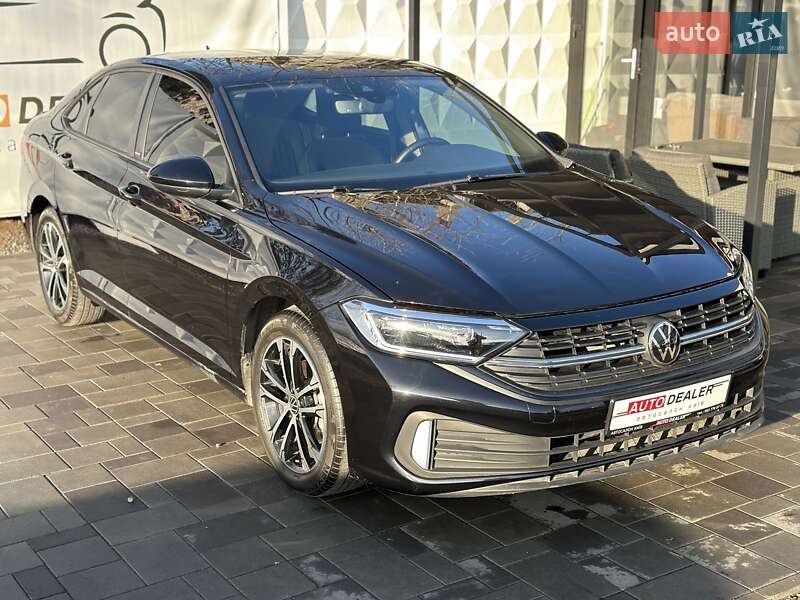 Седан Volkswagen Jetta 2023 в Киеве