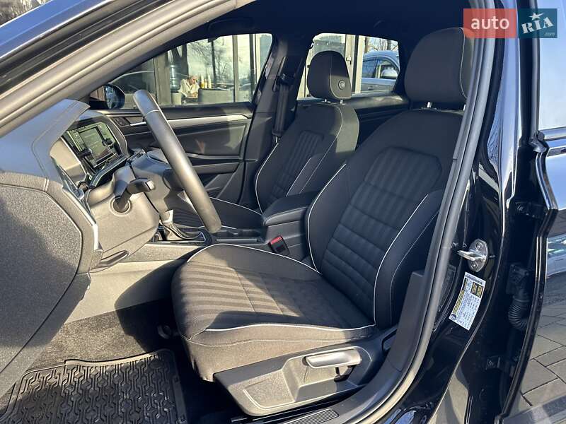 Седан Volkswagen Jetta 2023 в Киеве