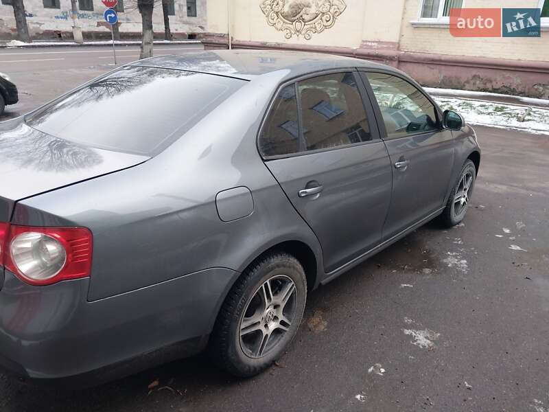 Седан Volkswagen Jetta 2008 в Житомирі