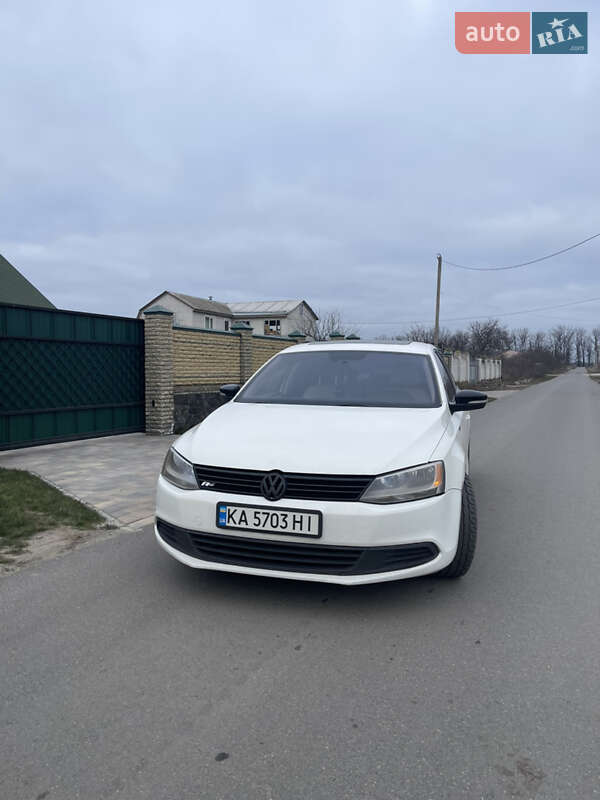 Volkswagen Jetta 2011