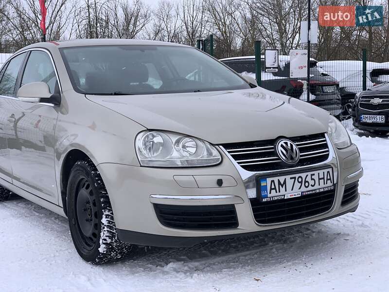 Седан Volkswagen Jetta 2005 в Бердичеві