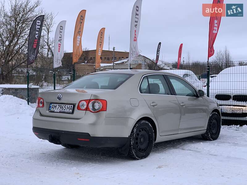 Седан Volkswagen Jetta 2005 в Бердичеві