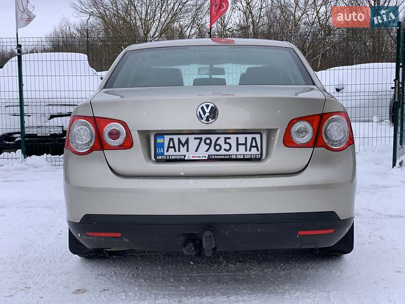 Седан Volkswagen Jetta 2005 в Бердичеві