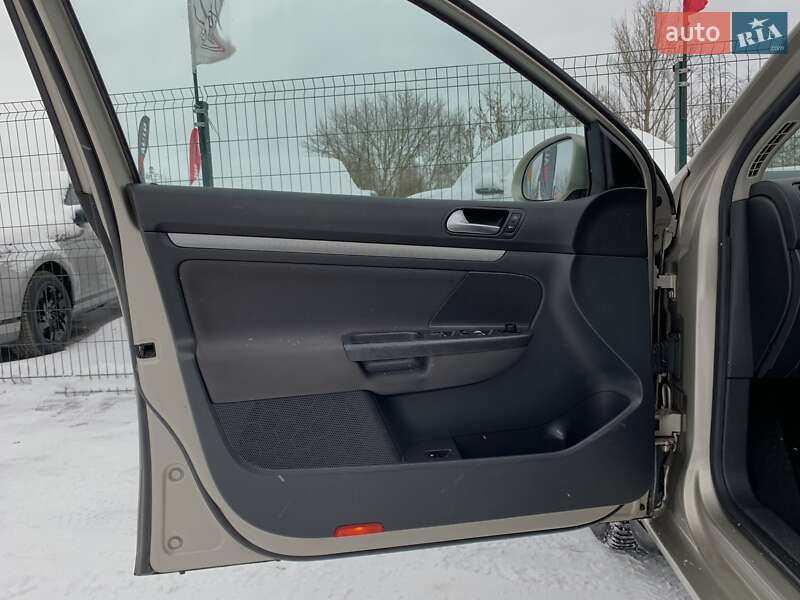 Седан Volkswagen Jetta 2005 в Бердичеві