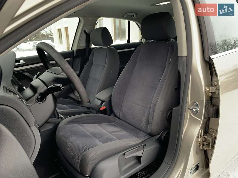 Седан Volkswagen Jetta 2005 в Бердичеві