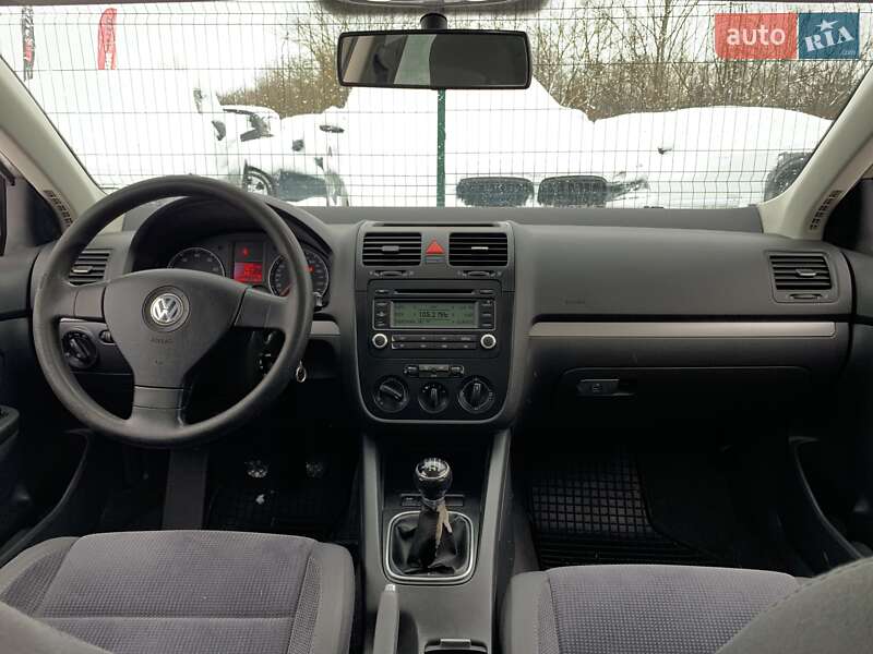 Седан Volkswagen Jetta 2005 в Бердичеві