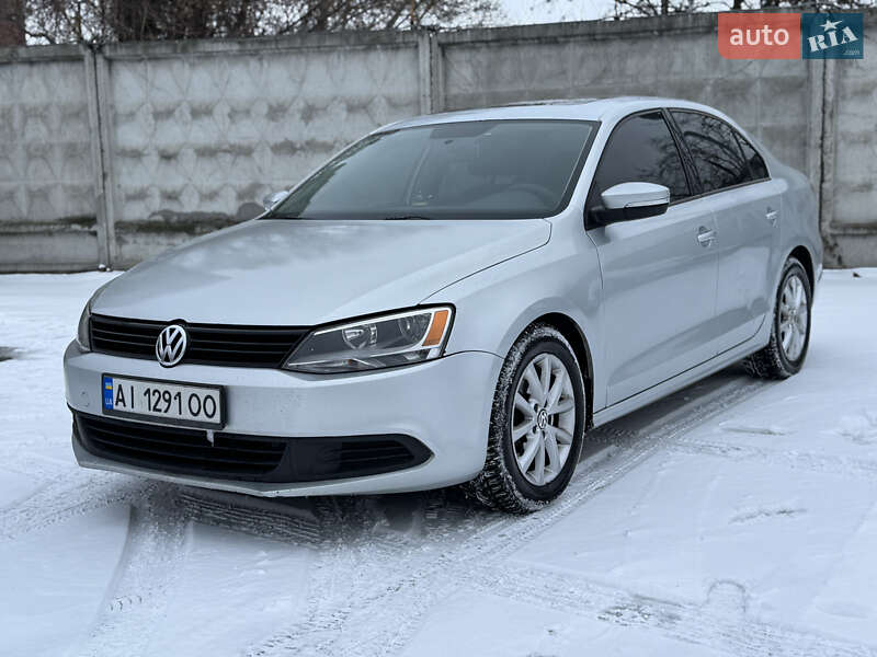 Седан Volkswagen Jetta 2011 в Києві