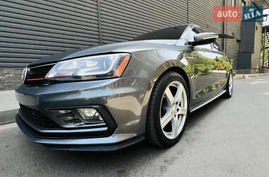 Седан Volkswagen Jetta 2017 в Харькове