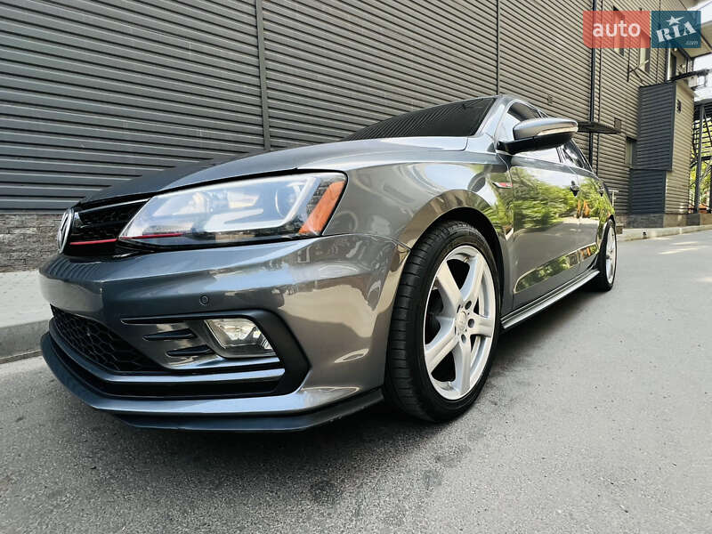 Седан Volkswagen Jetta 2017 в Харкові